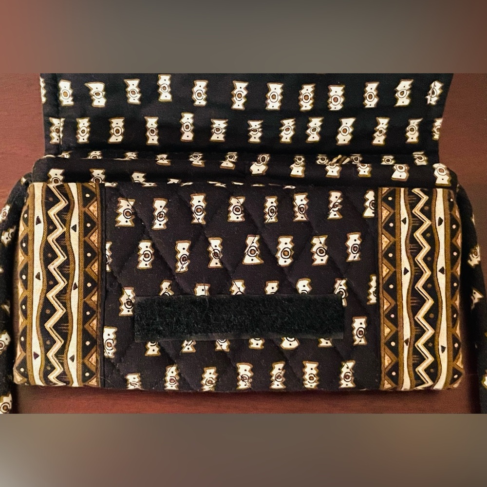 VERA BRADLEY Wallet With Strap - Crossbody - Zebras - Black - Great Condition - Picture 5 of 12
